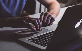 上海建工股票，上海建工股票值得长期持有吗